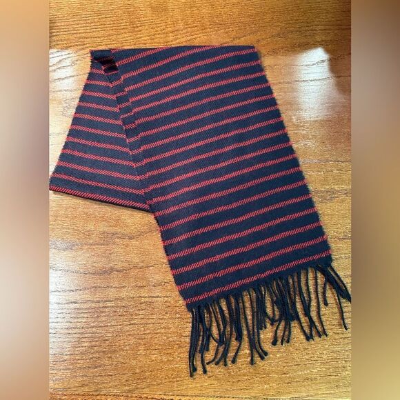 Lands’ End scarf  - Picture 1 of 2